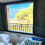 With Sea Views Apartmán